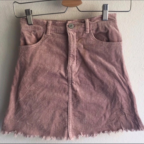 Brandy Melville Dresses & Skirts - Cute pink skirt